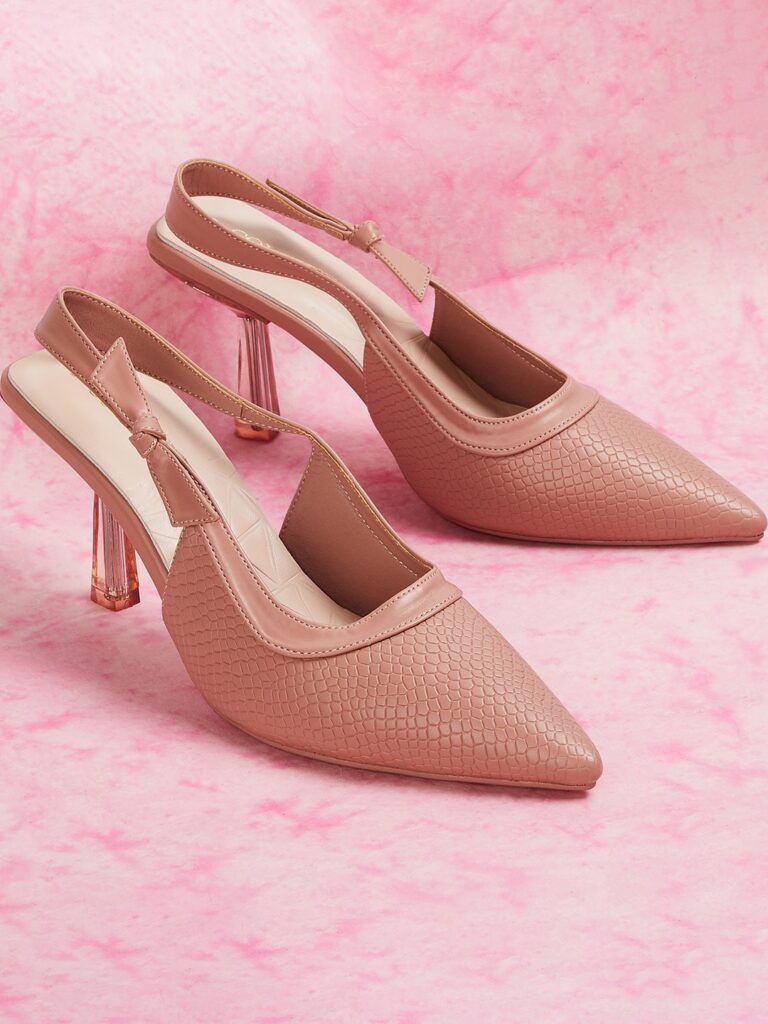 CODE by Lifestyle Textured Kitten Pumps