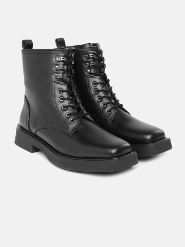 Roadster Women Mid-Top Regular Boots on Myntra